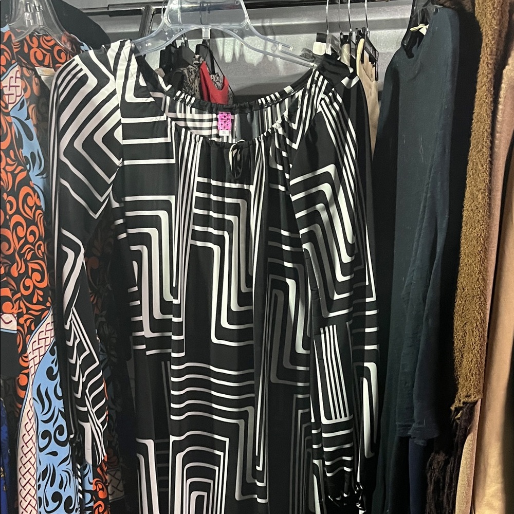 Black and White Geometric Dress